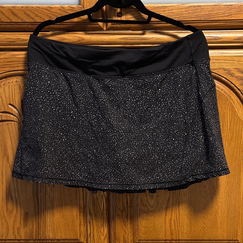 Lululemon Circuit Breaker Skirt Skort Women 12 Tall Black White Splatter Print